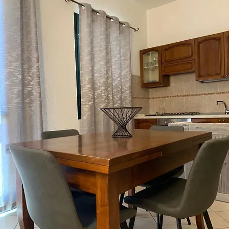 Orchidea Apartment *